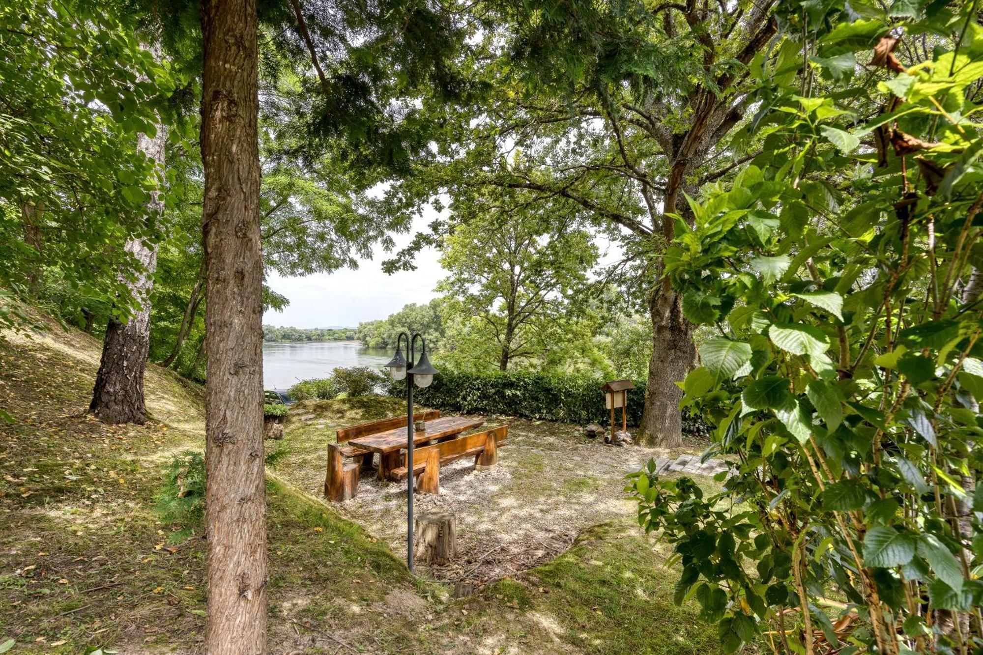 Zagreb, Kuca Za Odmor Swan River Holiday House Lasinja المظهر الخارجي الصورة